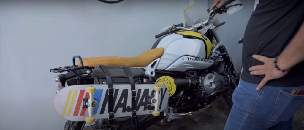 koleksi motor artis
