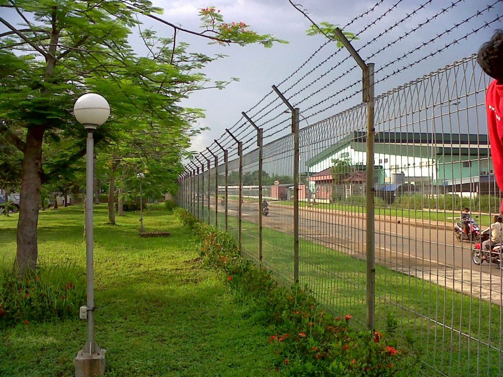 5 Desain Pagar BRC Minimalis: Ini yang Wajib Diketahui!