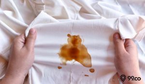 cara menghilangkan noda minyak di baju