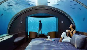 hotel bawah laut