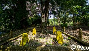 makam keramat