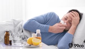 wanita sakit flu