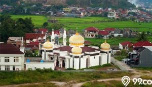 7 Keuntungan Memiliki Rumah Dekat Masjid. Hunian Nyaman & Adem yang Bikin Ibadah Makin Lancar! 7 Keuntungan Memiliki Rumah Dekat Masjid. Hunian Nyaman & Adem yang Bikin Ibadah Makin Lancar!