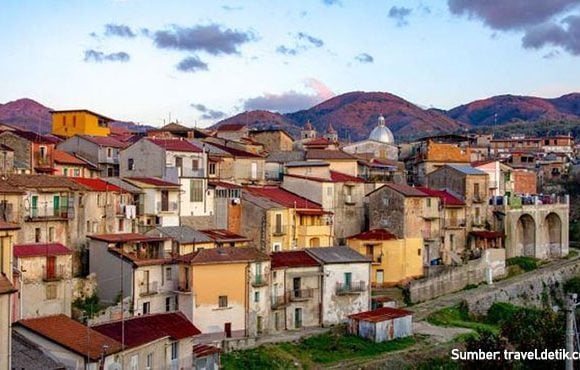 rumah murah Kota Cinquefrondi Italia