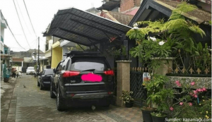 garasi makan jalan umum