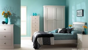 kamar warna hijau tosca