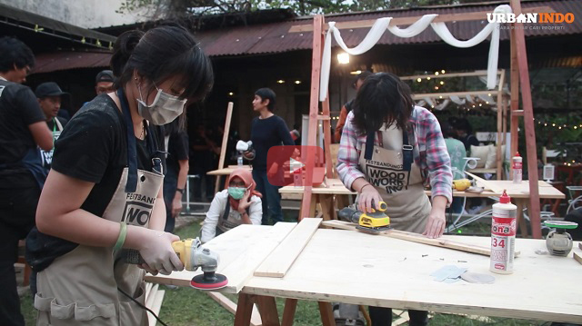 Brotherwood Ajarkan Bikin Furnitur Hanya dalam Waktu Satu Hari